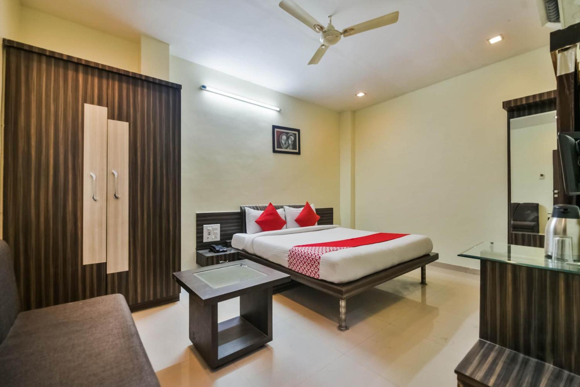 Oyo Hotel Ajanta Hamirgarh Zewnętrze zdjęcie
