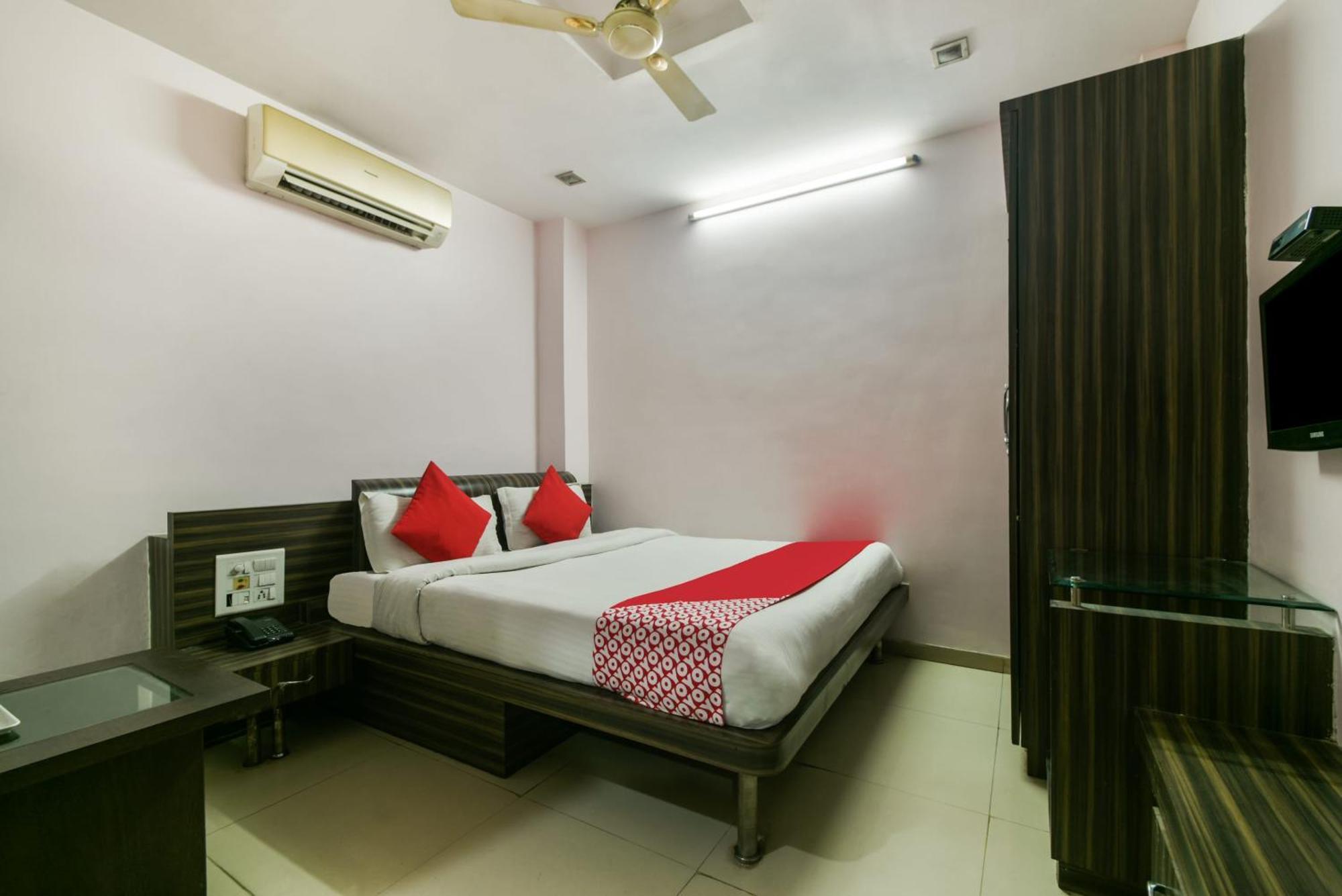 Oyo Hotel Ajanta Hamirgarh Zewnętrze zdjęcie