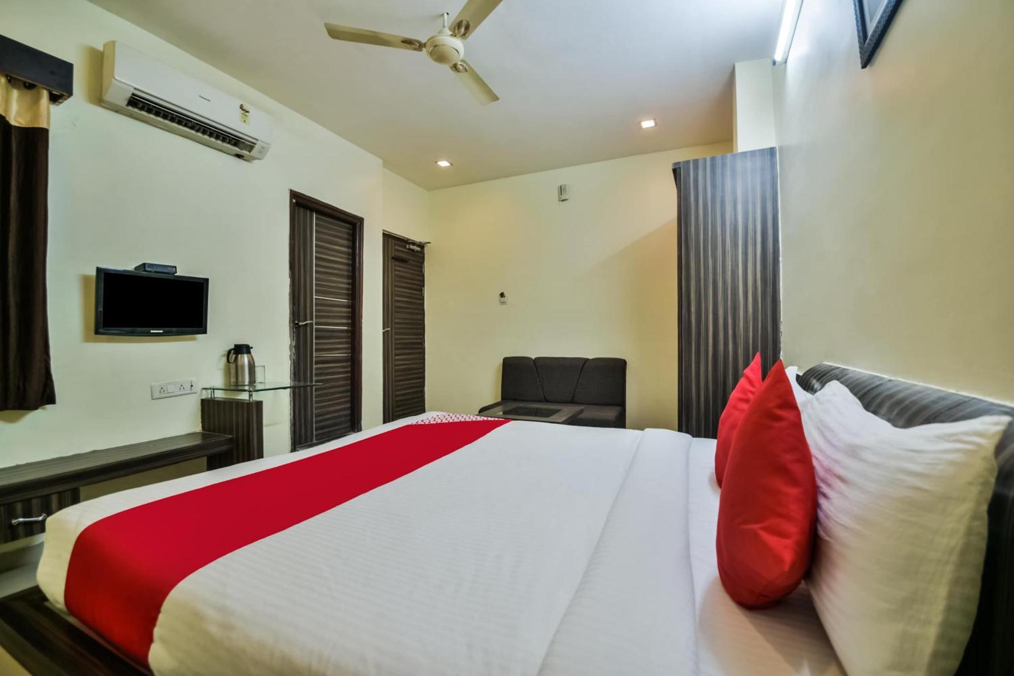 Oyo Hotel Ajanta Hamirgarh Zewnętrze zdjęcie