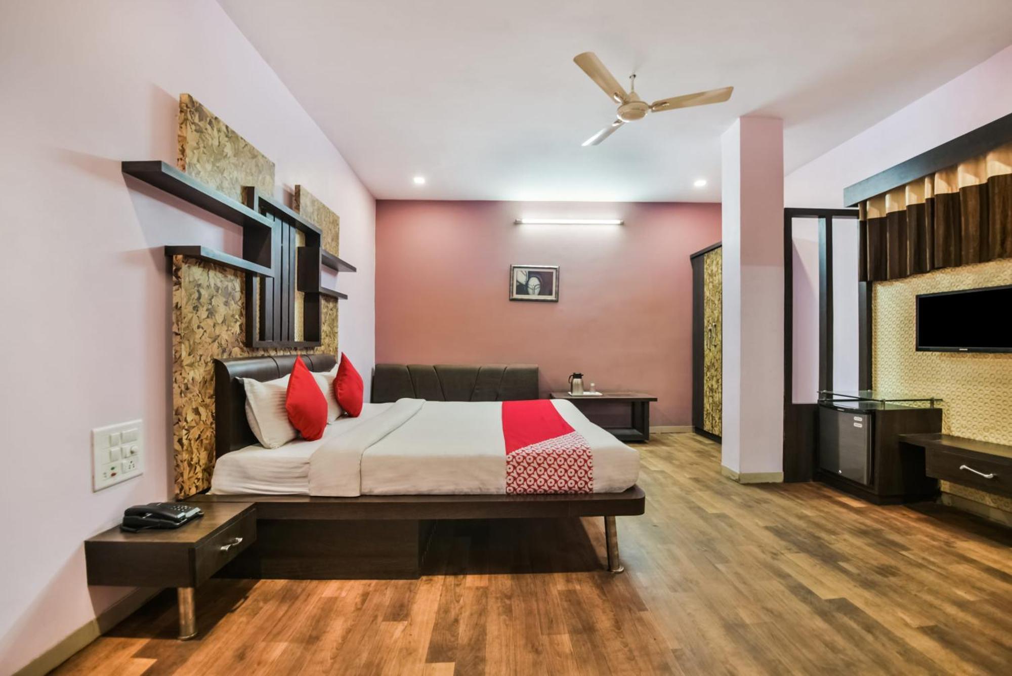 Oyo Hotel Ajanta Hamirgarh Zewnętrze zdjęcie